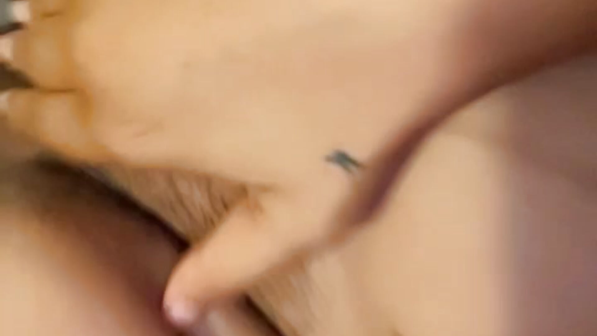 Pretty kitty 😽 - video di Midorixoxo modella di cam