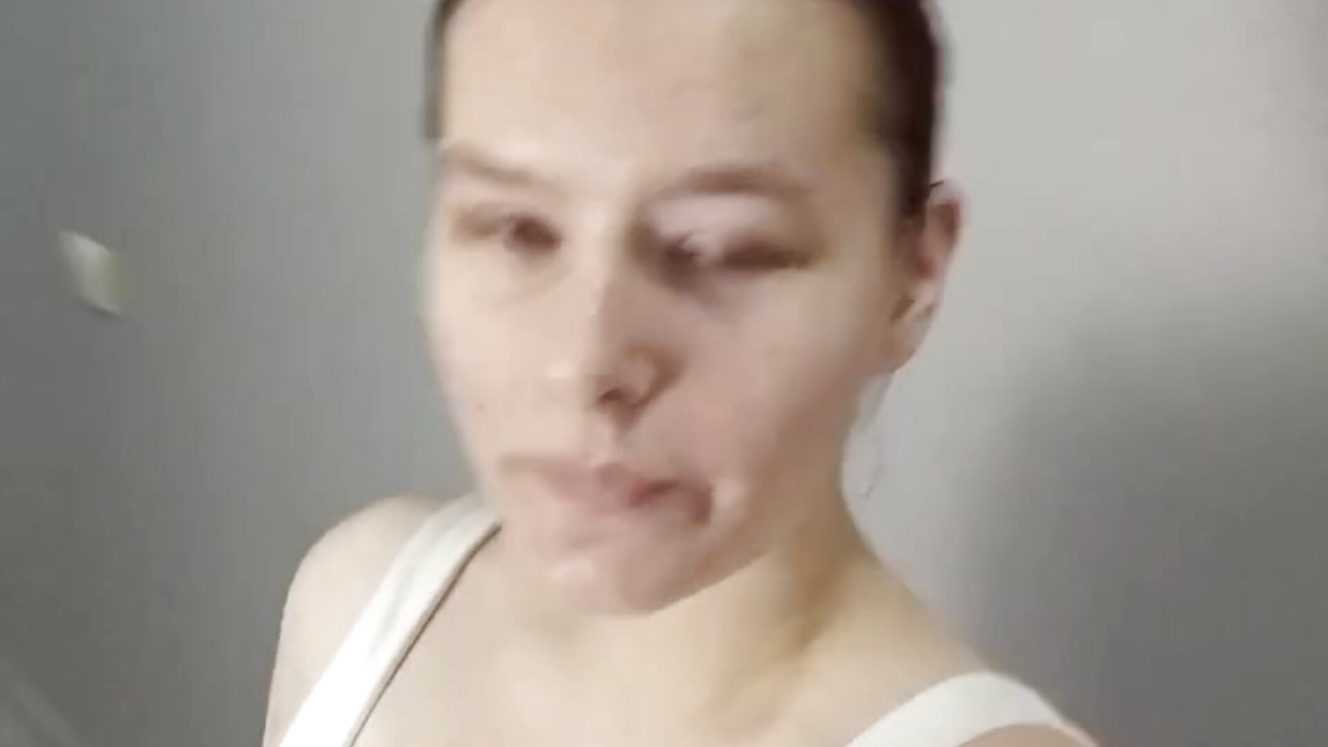 Hii – video modela na kameri CarlyYount