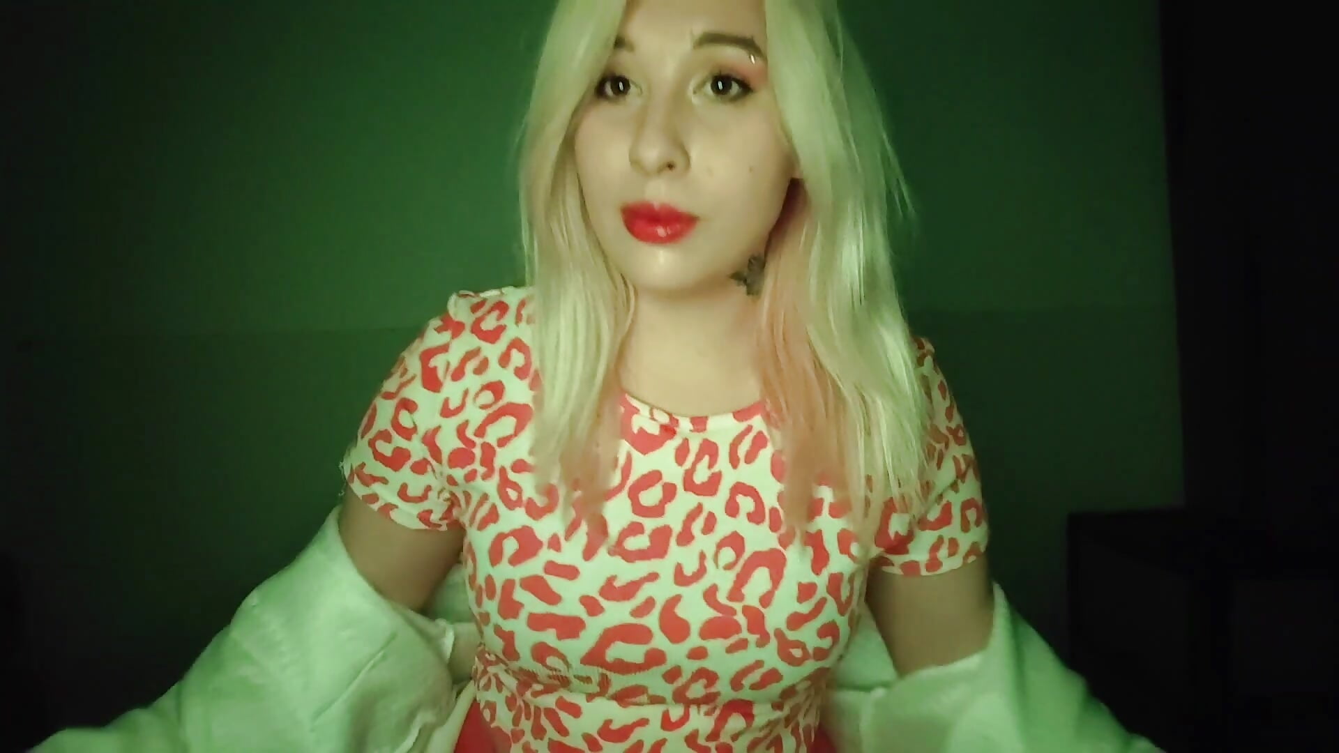 My movements are with you - video của người mẫu cam PageMcratt
