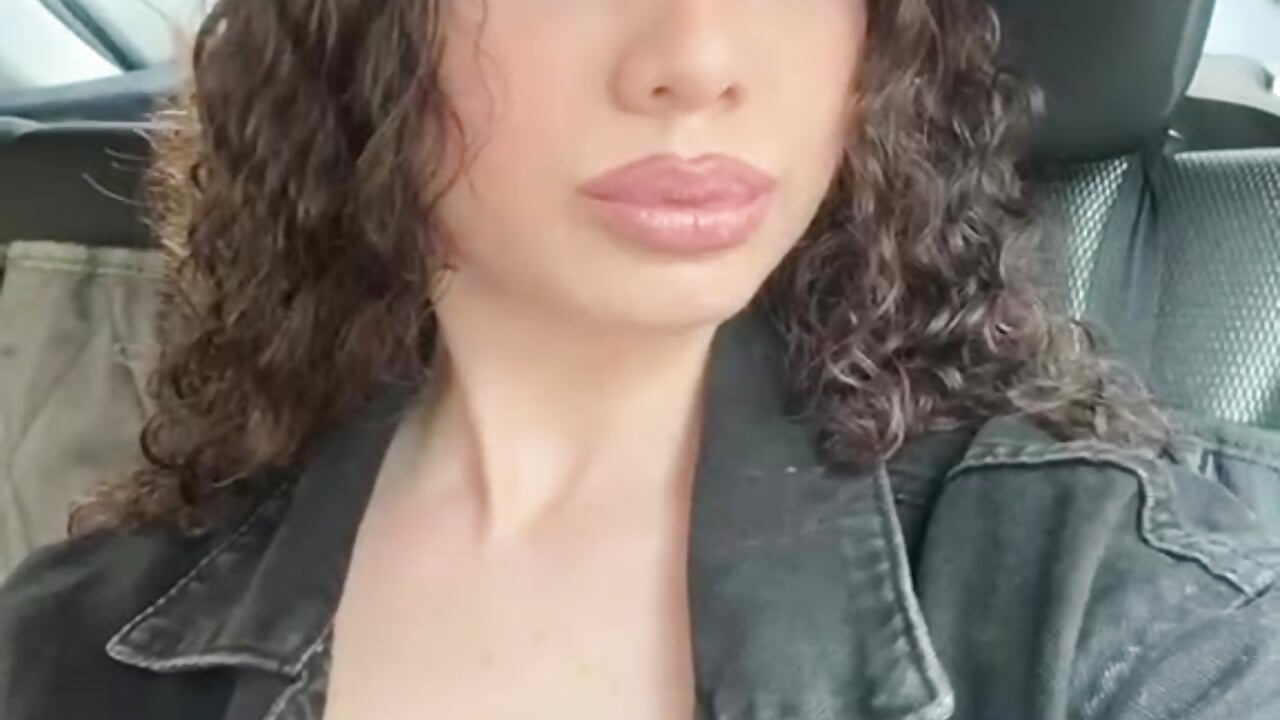 More of me! - vidéo du modèle de showcams NayaBliss_