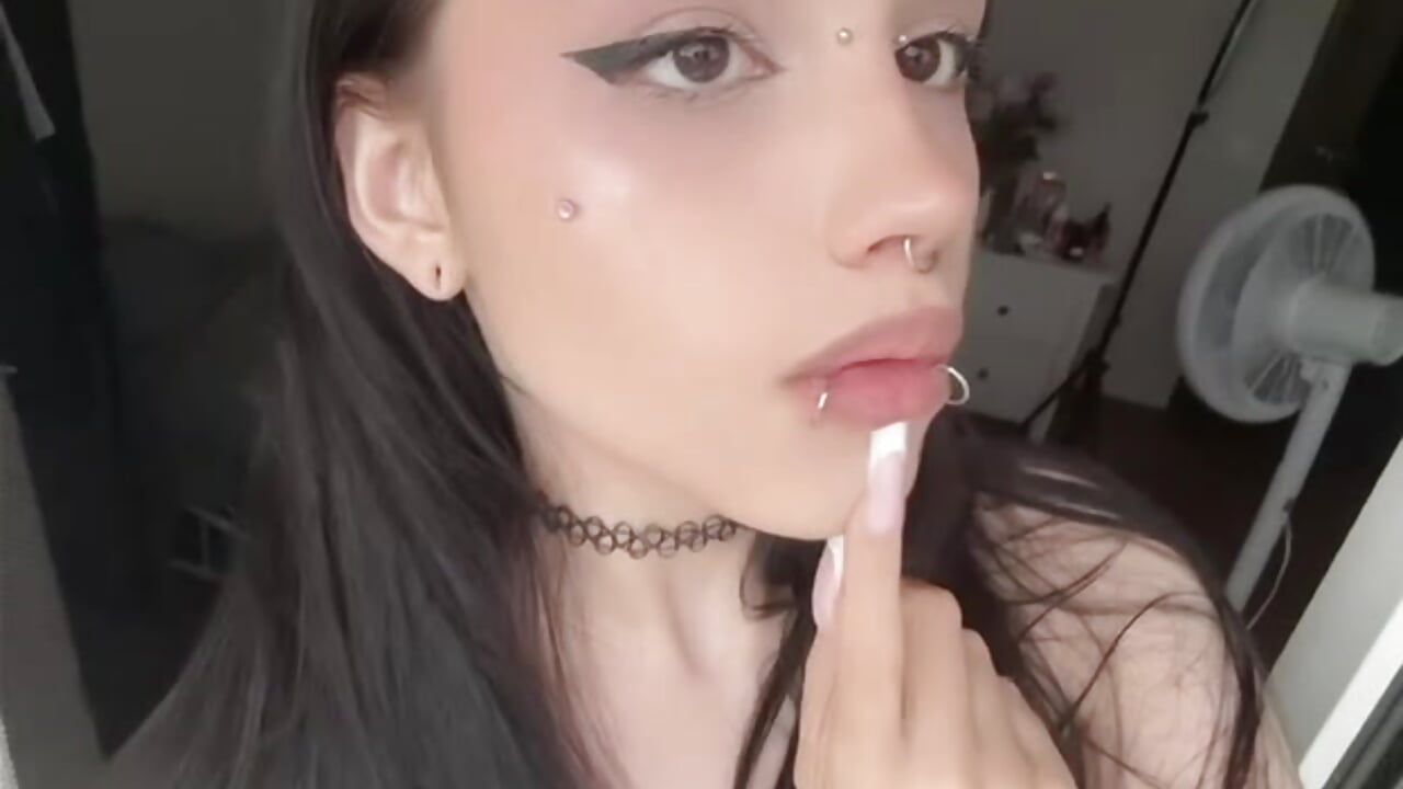 <3 - clip cu avoriellle model videochat