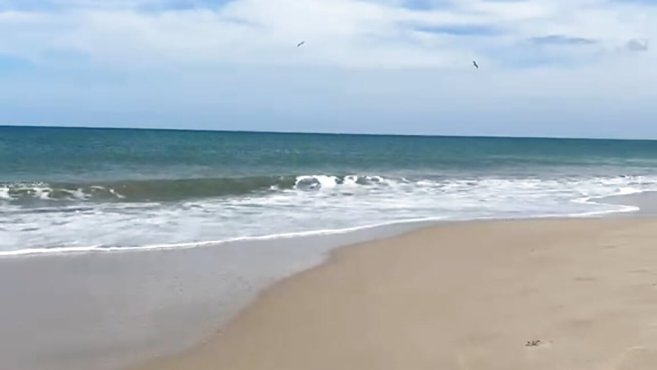 Lucas, this is how you enjoy a beautiful view on Margarita Island.🔥🍆🥵