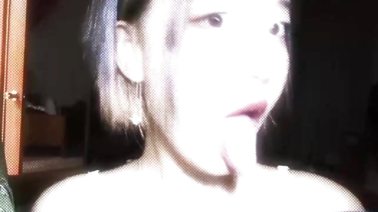 My sharp tongue – video od webkamerové modelky RoyceHaubold
