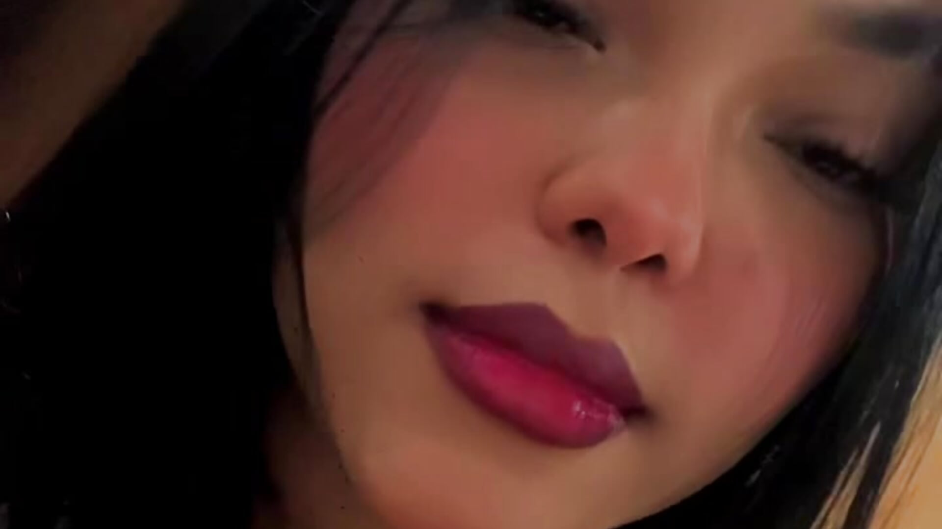 💋 - video by Zuleikacupkake cam model