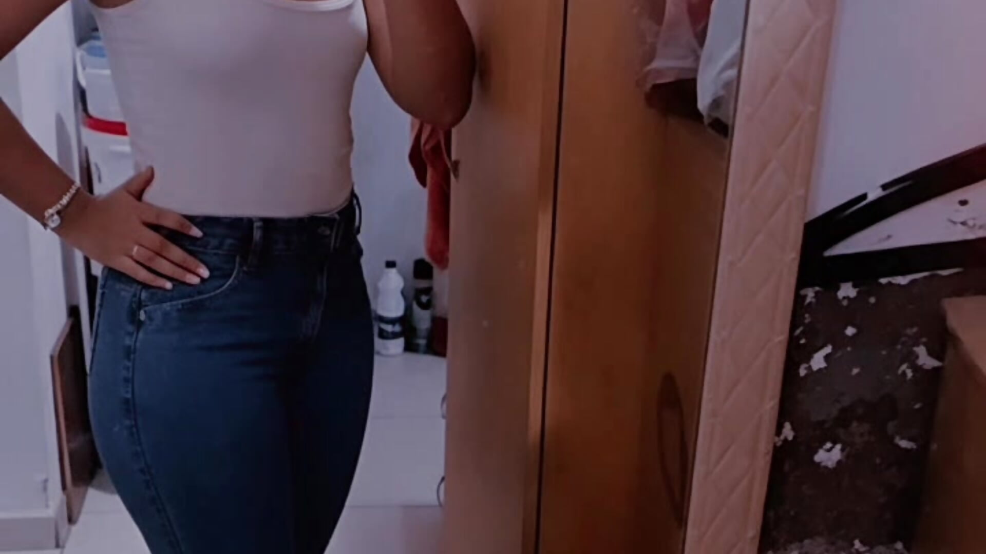 1000070579
