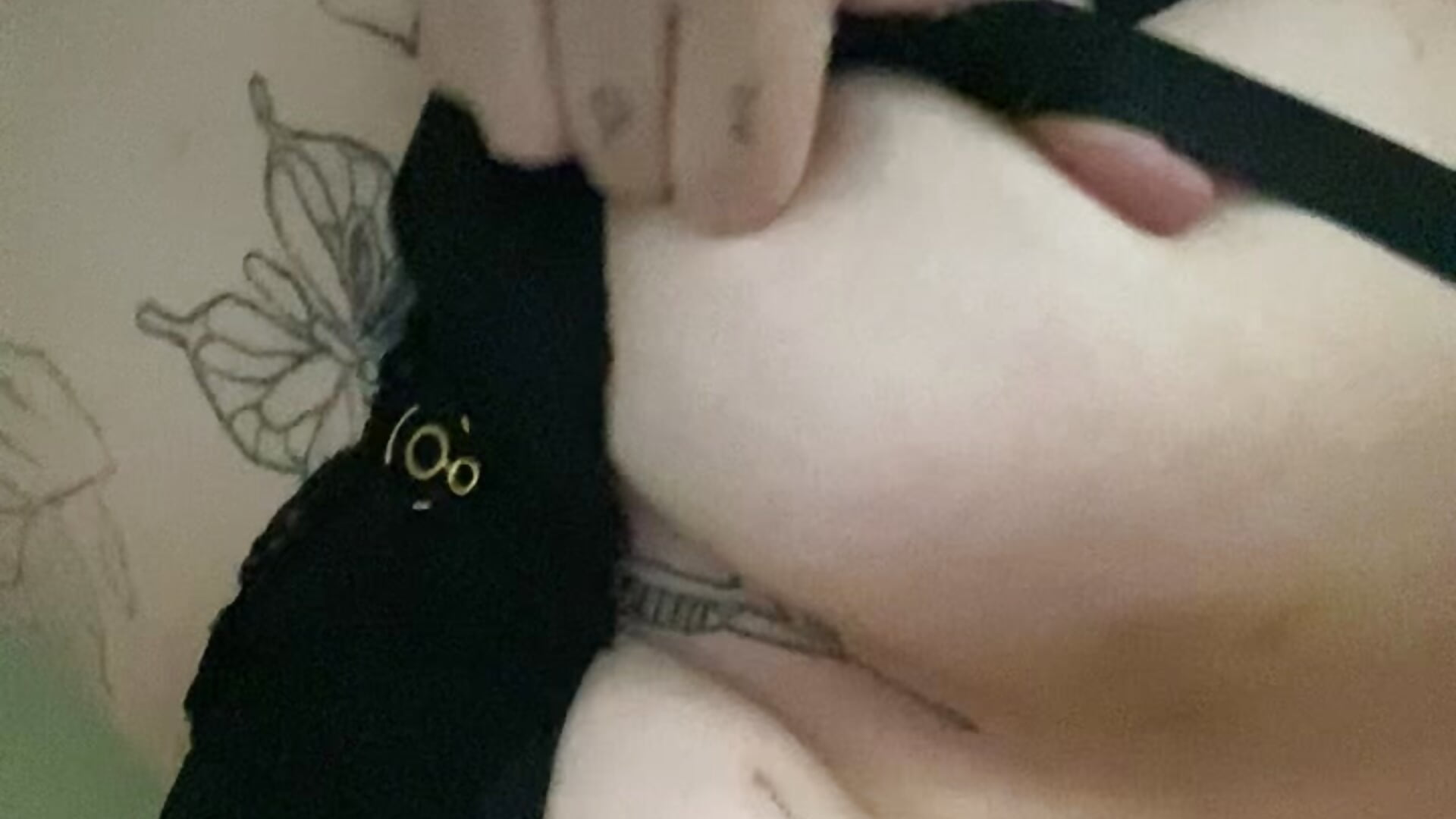 7A39F9A3-5E84-4DF2-B2DE-A0DF84A72693 - video av slutlea cam-modell