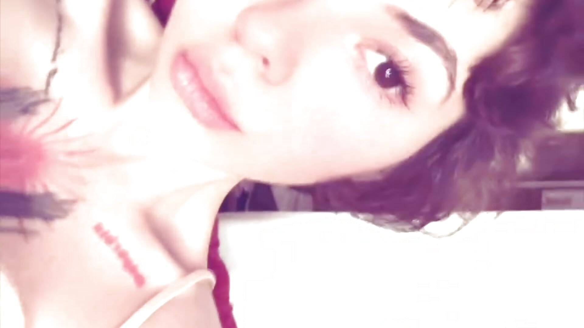 e6cacf78-c028-4a55-a401-f640cff816a1 - video av Lita_Vesper cam-modell