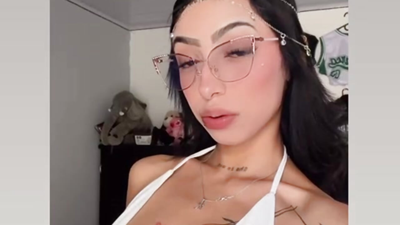 Emma 💞 - vídeo de EmmaHearts_ modelo de câmara