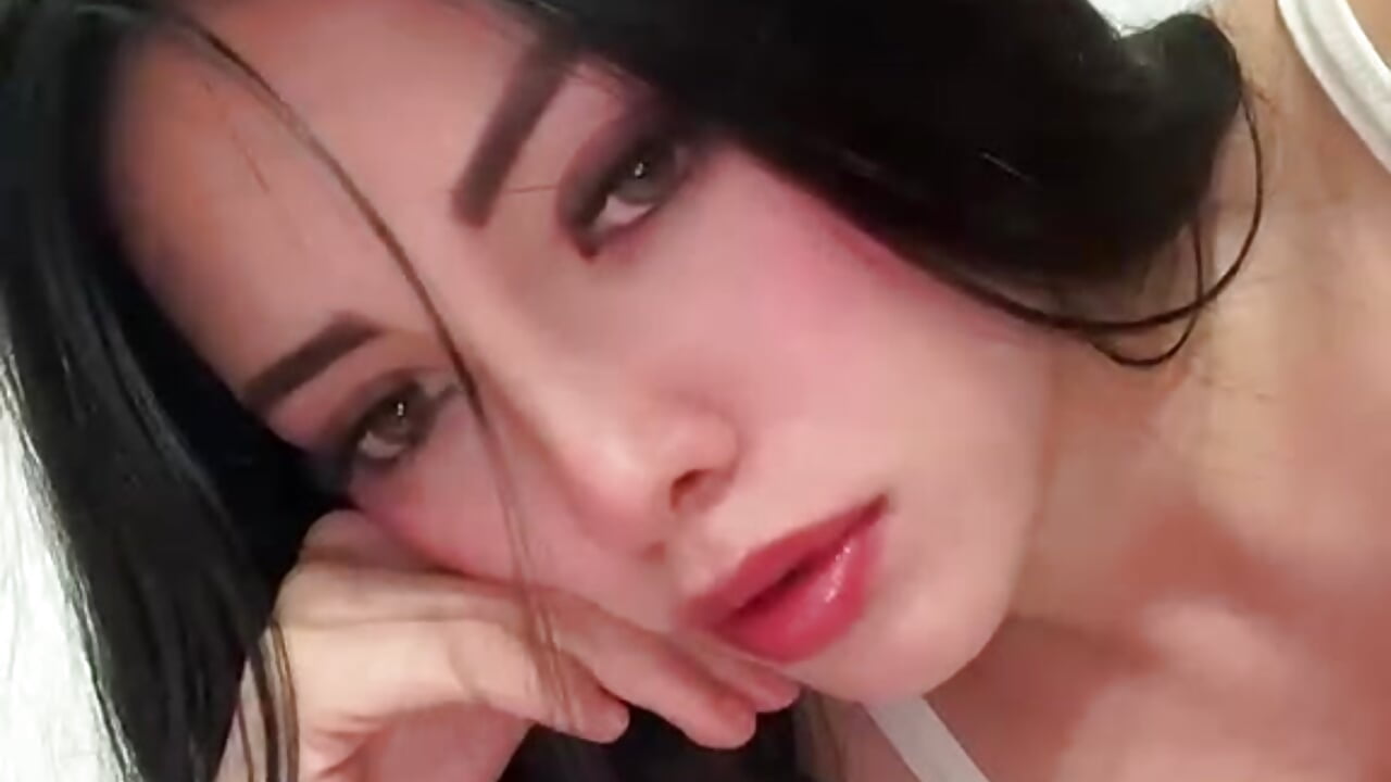I want to arrange😋 - סרטון של June_Stone, דוגמן/ית מצלמה