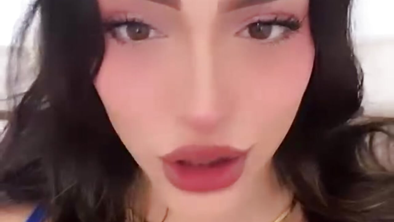 Just Me - video av Sweety_Luna_ cam-modell