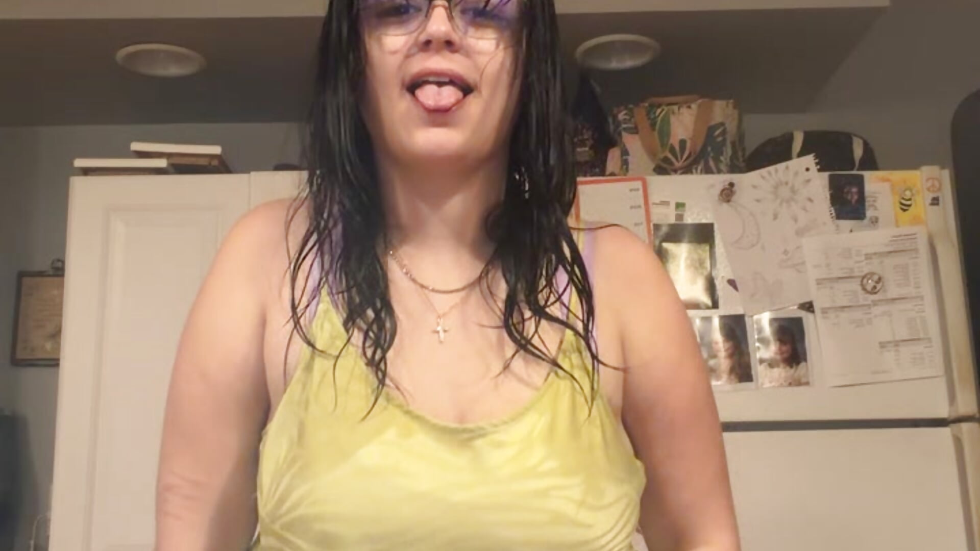 5BA7B8E6-6D9F-4035-9769-C7CF35C941A5 - video di CurvyAngelAutumn modella di cam