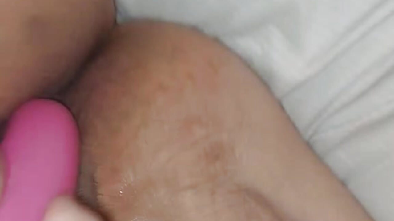 toy masturbate - video by DarkBrokenQueen88 cam model
