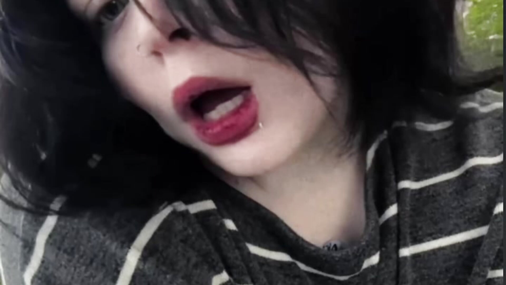 2488378914289717932_5204252150766544764 - video by r11n_ cam model