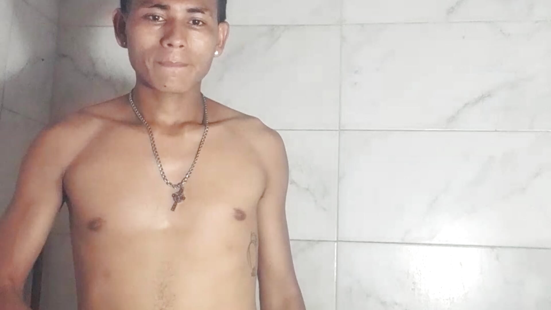 shower - video by ElBreIner_2 cam model