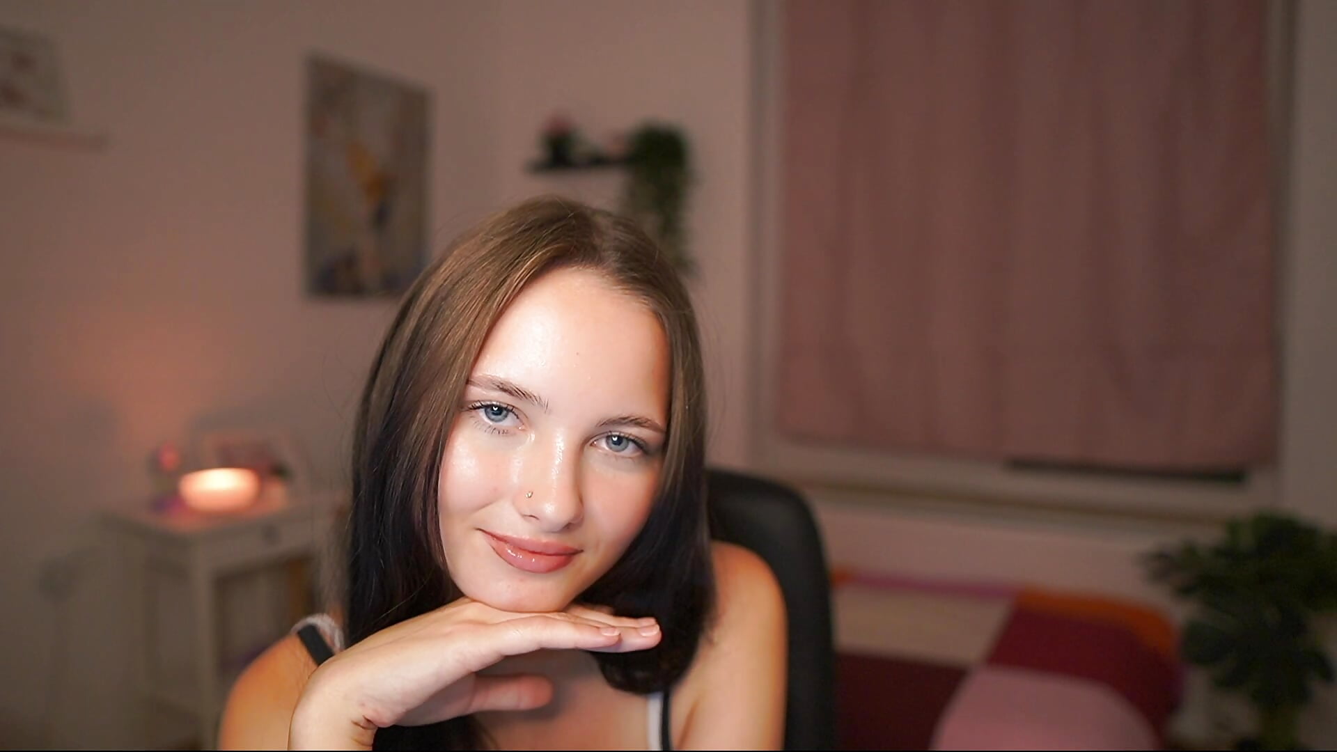 eye contact with you - vidéo du modèle de showcams Anita_Ocean18