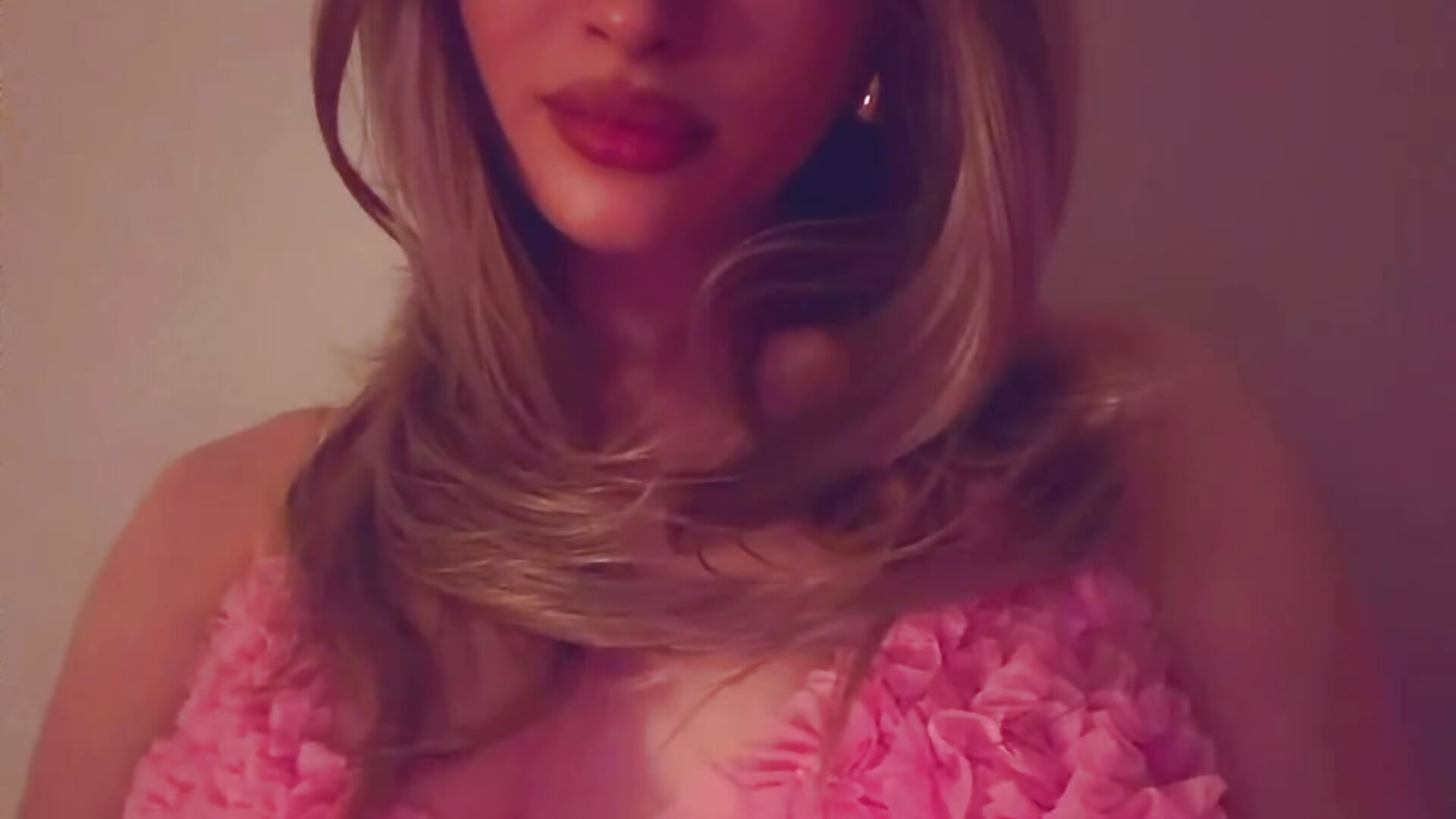 My face🥰 - Hot_Vivienne主播的视频