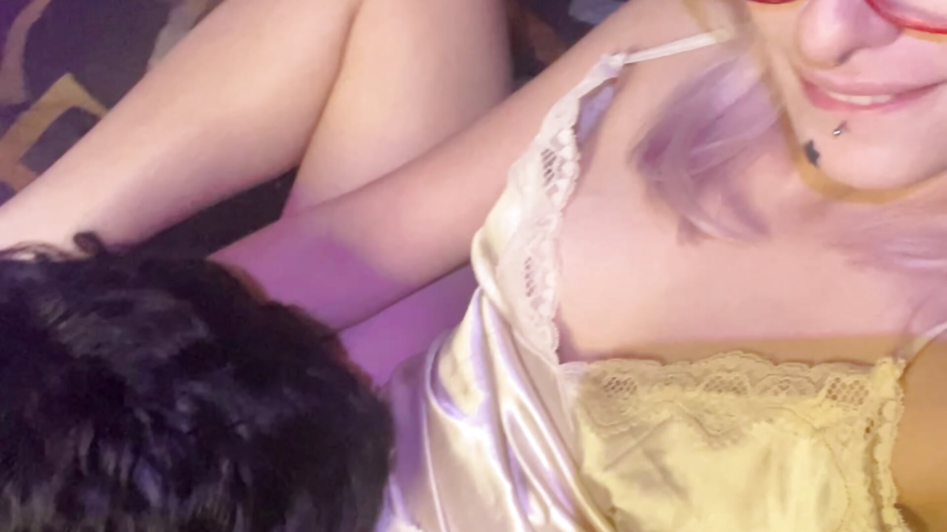 Blowjob to wet pussy💦 - video oleh model kamera TwoOFus69