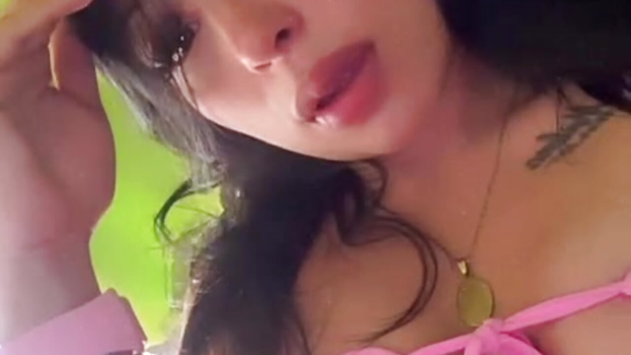 🌸😏 - video by Dahia_Sweet cam model