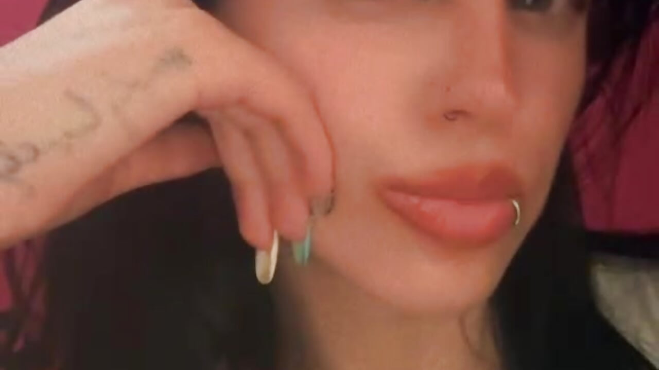 Me ! - Vídeo de Salem_Lancaster, modelo de vídeos