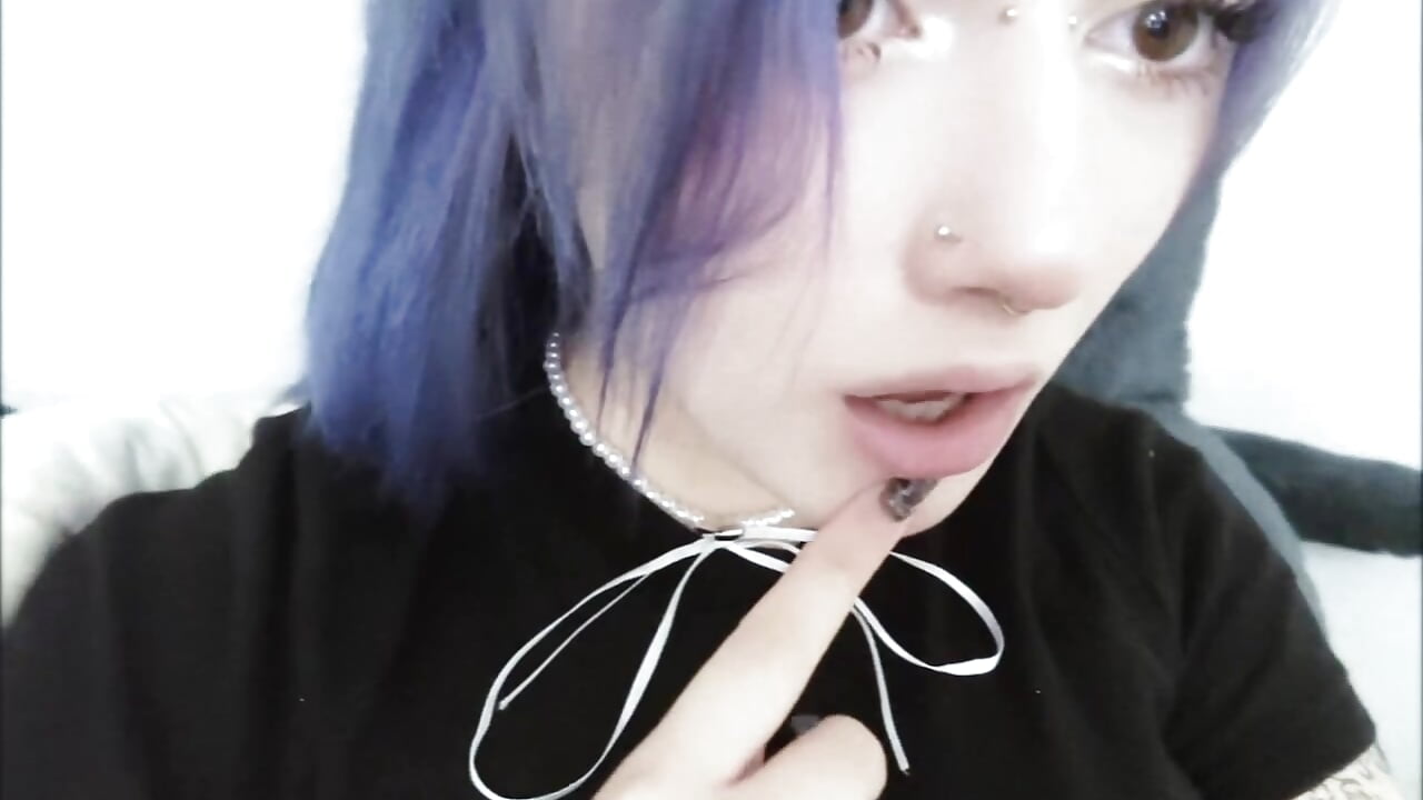 peppepe — filmik emilia_off0, modela(-lki) na kamerkach
