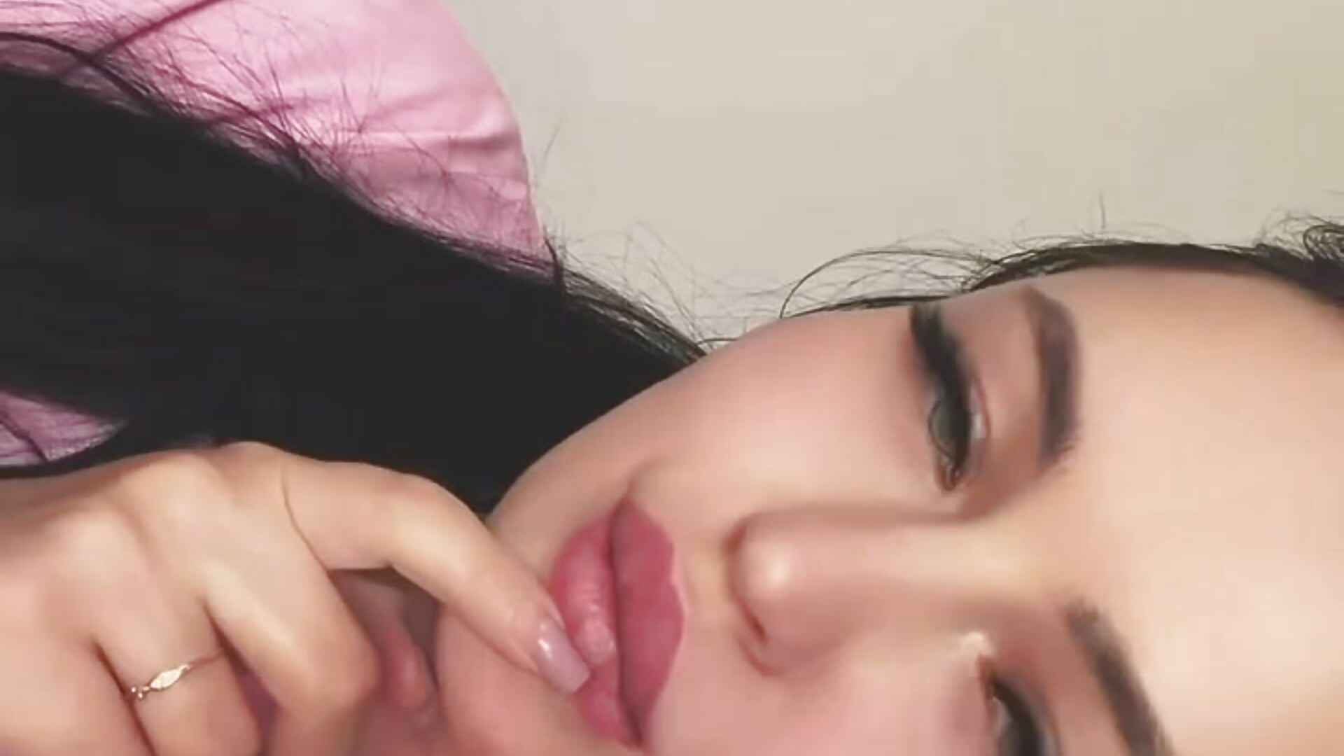 woof - video by ArnitaCraun cam model