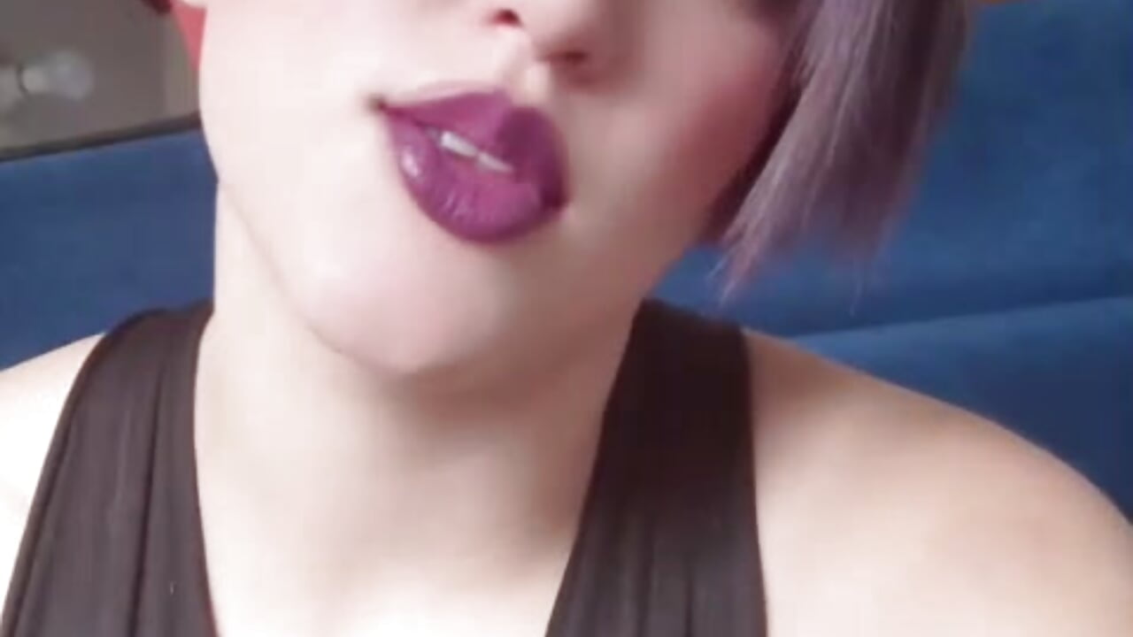 WhatsApp Video 2026-09-28 at 12,58,58 PM (1) - video av BritneyCastillo cam-modell