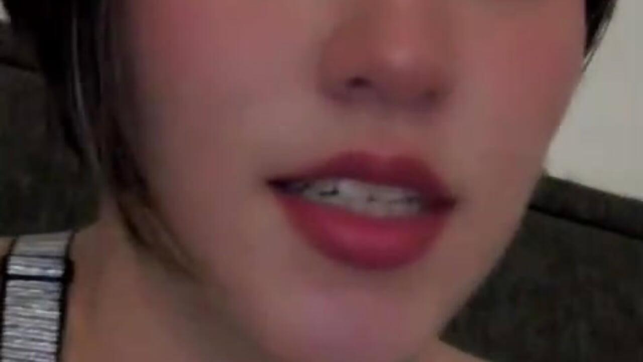 WhatsApp Video 2026-09-28 at 12,58,55 PM (1) - video av BritneyCastillo cam-modell
