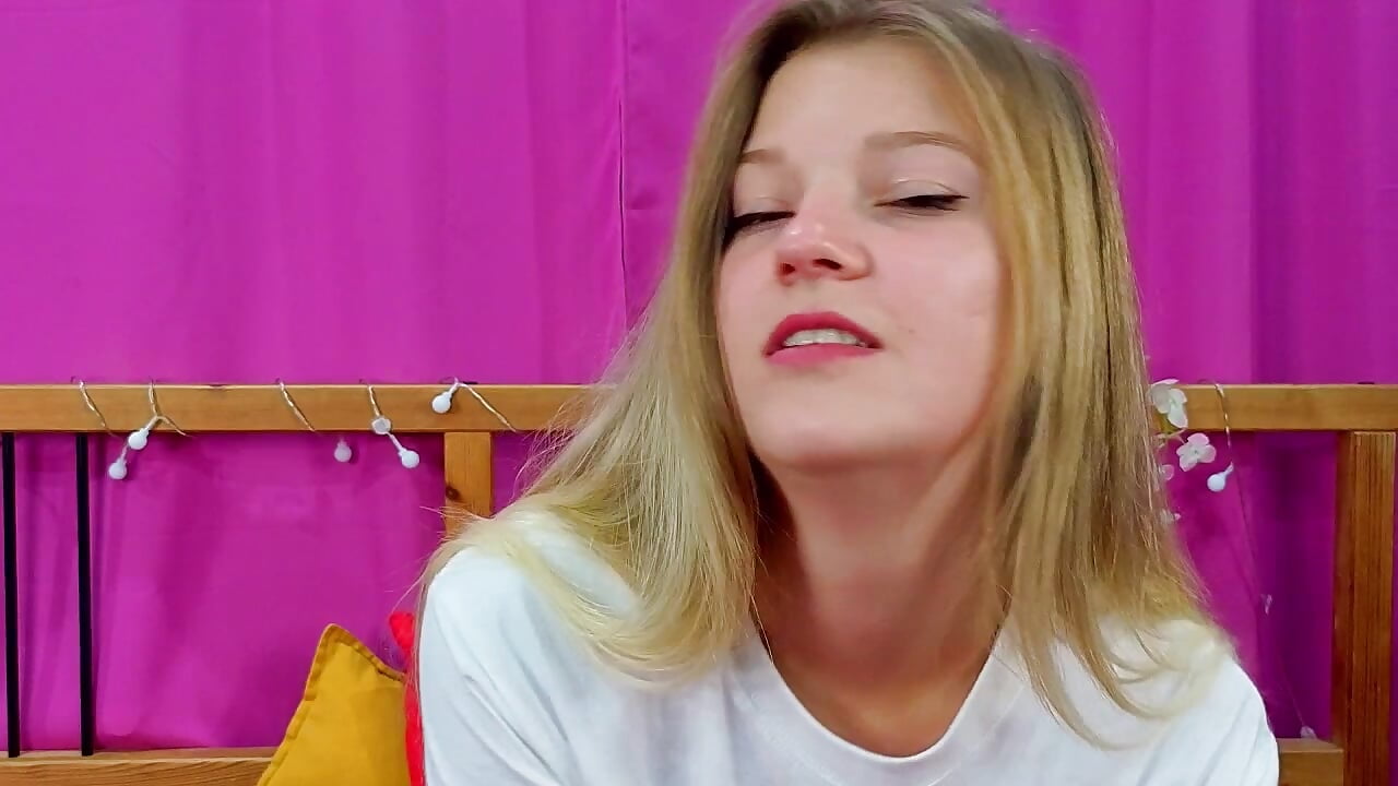 I'm seducing you! - video của người mẫu cam LunaBruoks