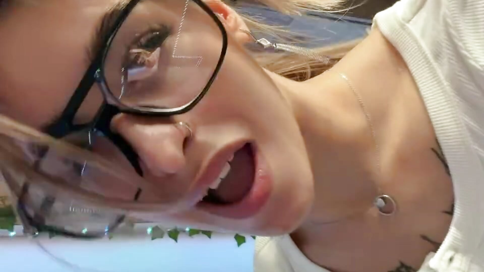 Not a lot of lipping - video av Rossy_D cam model