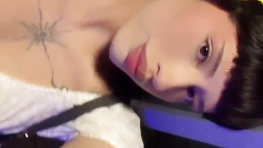 ⁺‧₊˚ ཐི⋆♱⋆ཋྀ ˚₊‧⁺ - vídeo de la modelo de cam amimodee