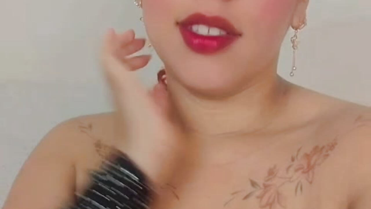 So happy here!😚 - Vídeo de _Cherry_blossom_x, modelo de vídeos