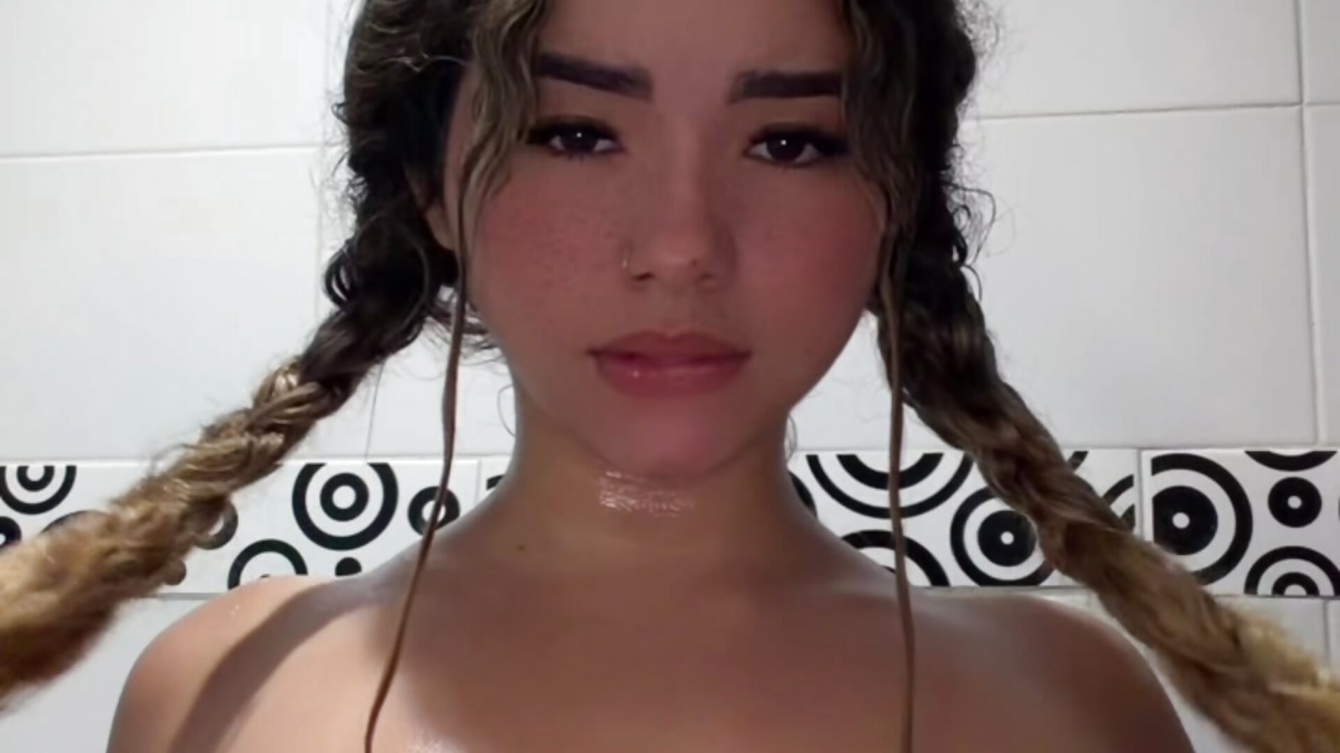 horny girl – video af mia__luxe