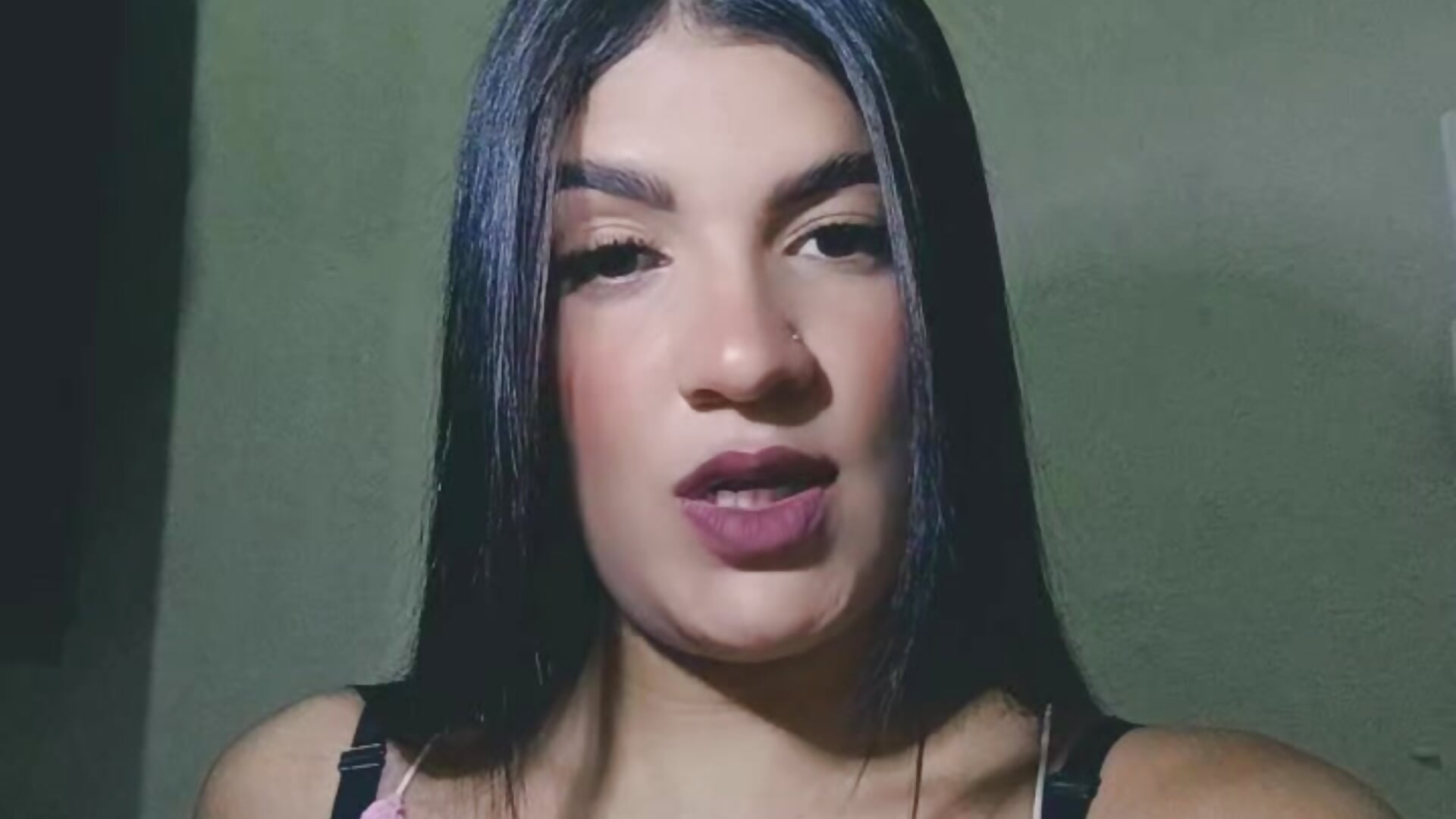 😈 – video af Ruby22- cam-model