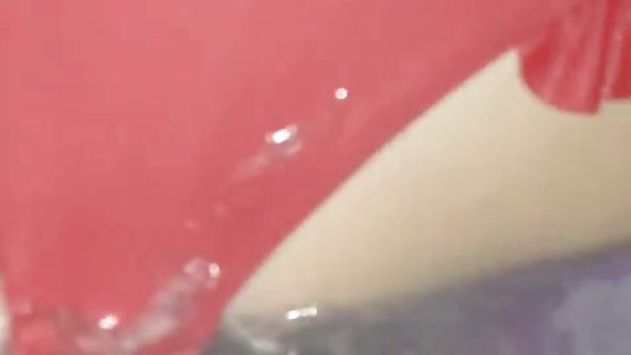 Slipping in his dick in the hot tub - video by xxdirtydannix cam model