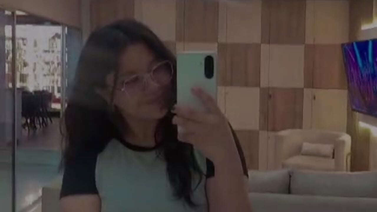 Hellooooooooo ♥– Juno__ kameramodell videója