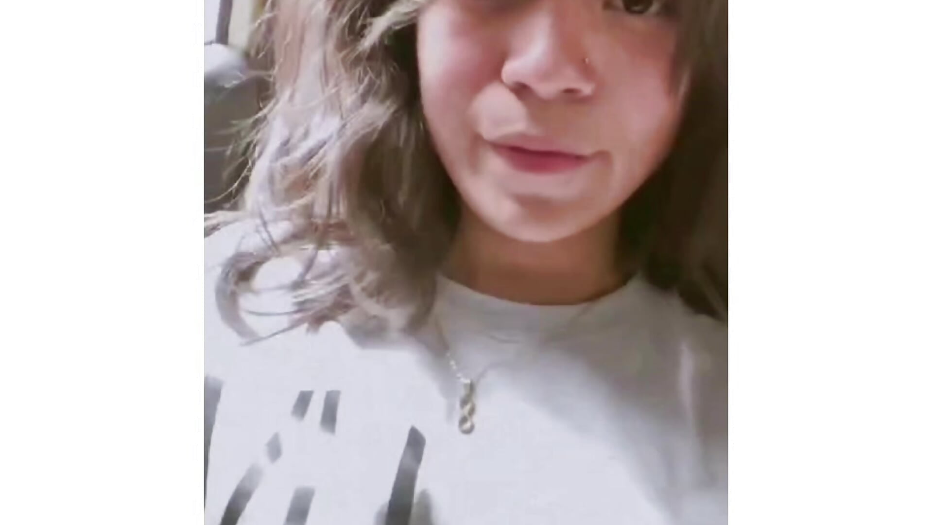 😹 - video by OxxmeDoll cam model