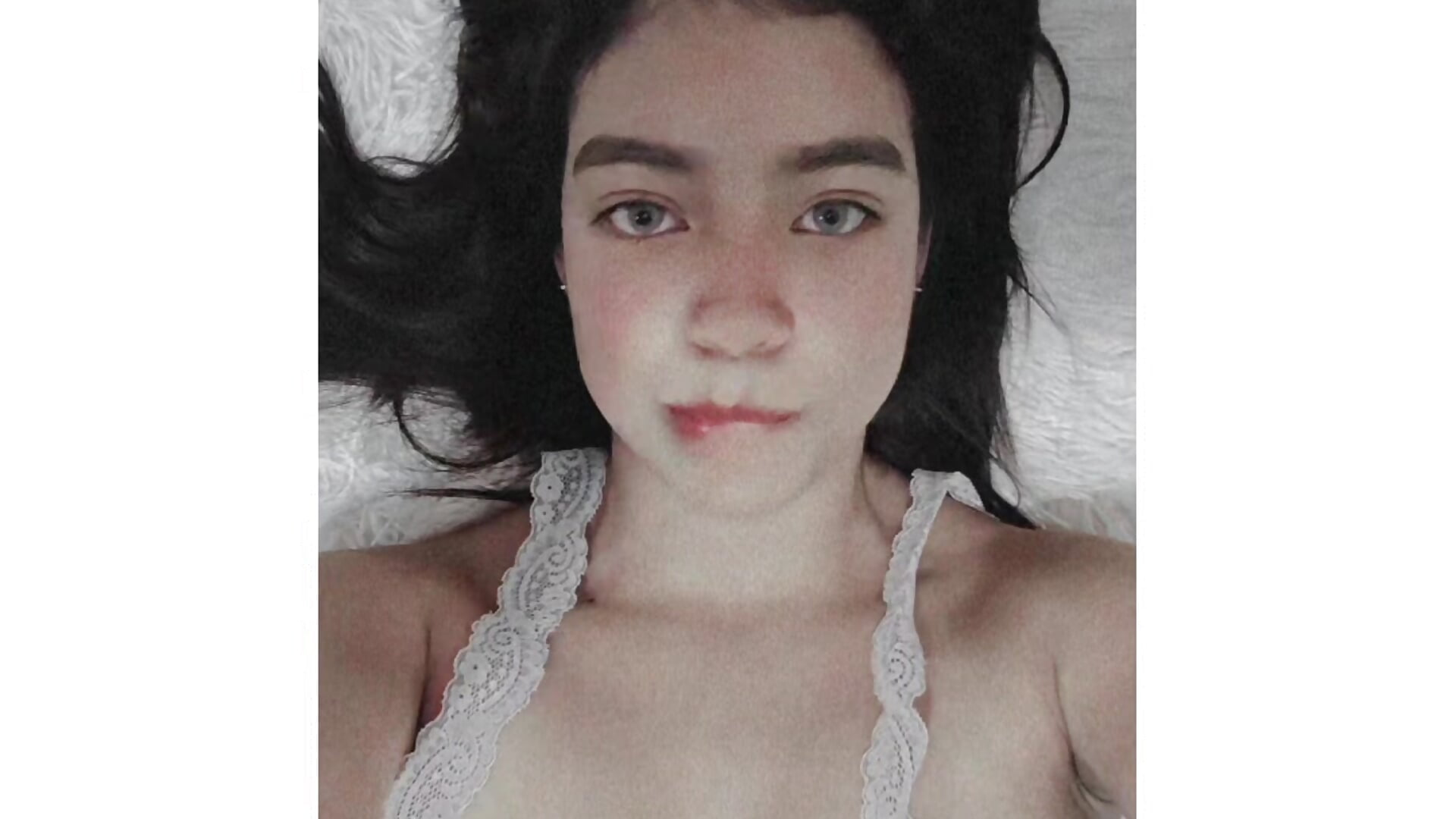 😸 - video by OxxmeDoll cam model