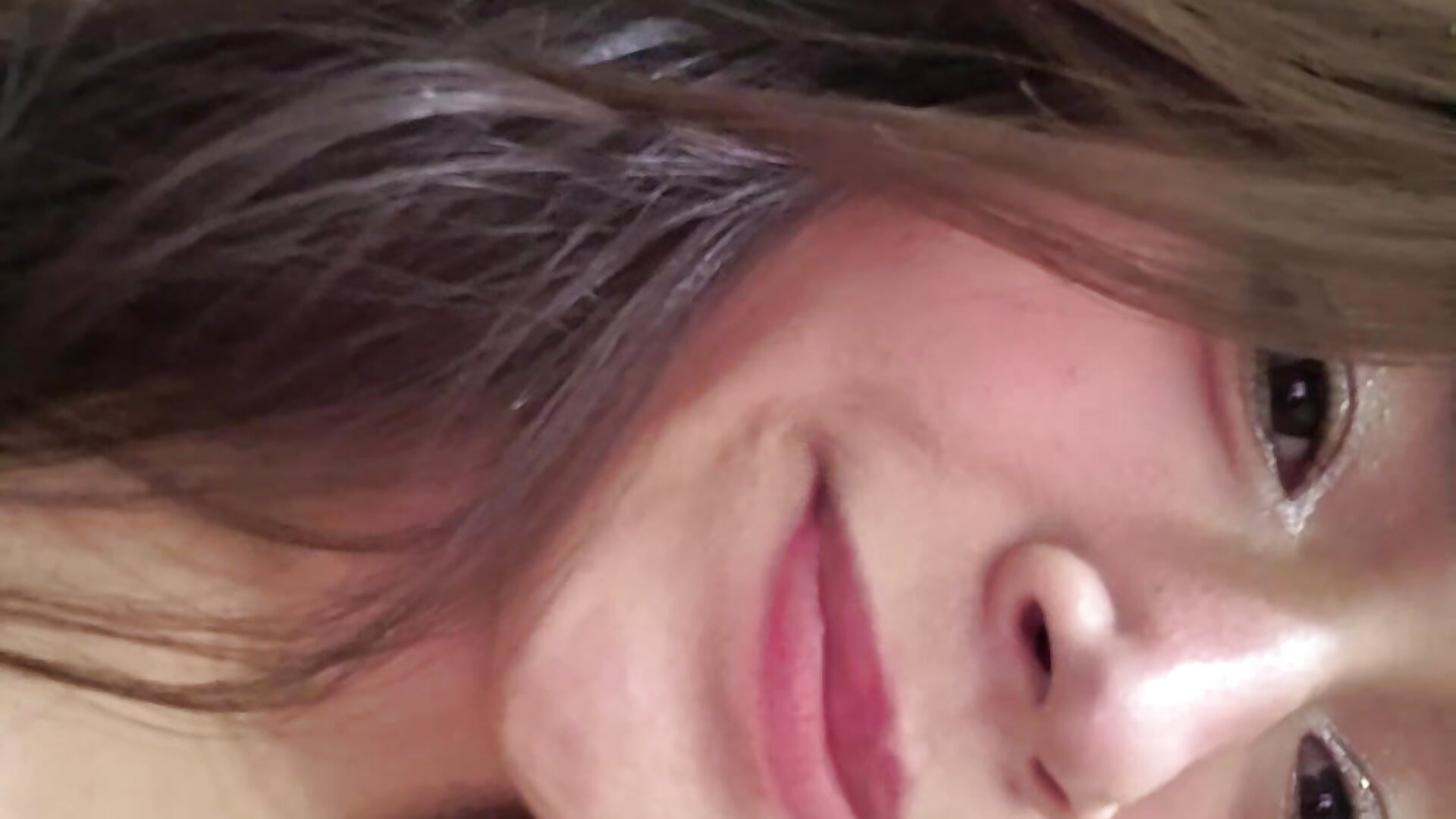 1000121026 - Video von Emilly_gxx Cam-Model