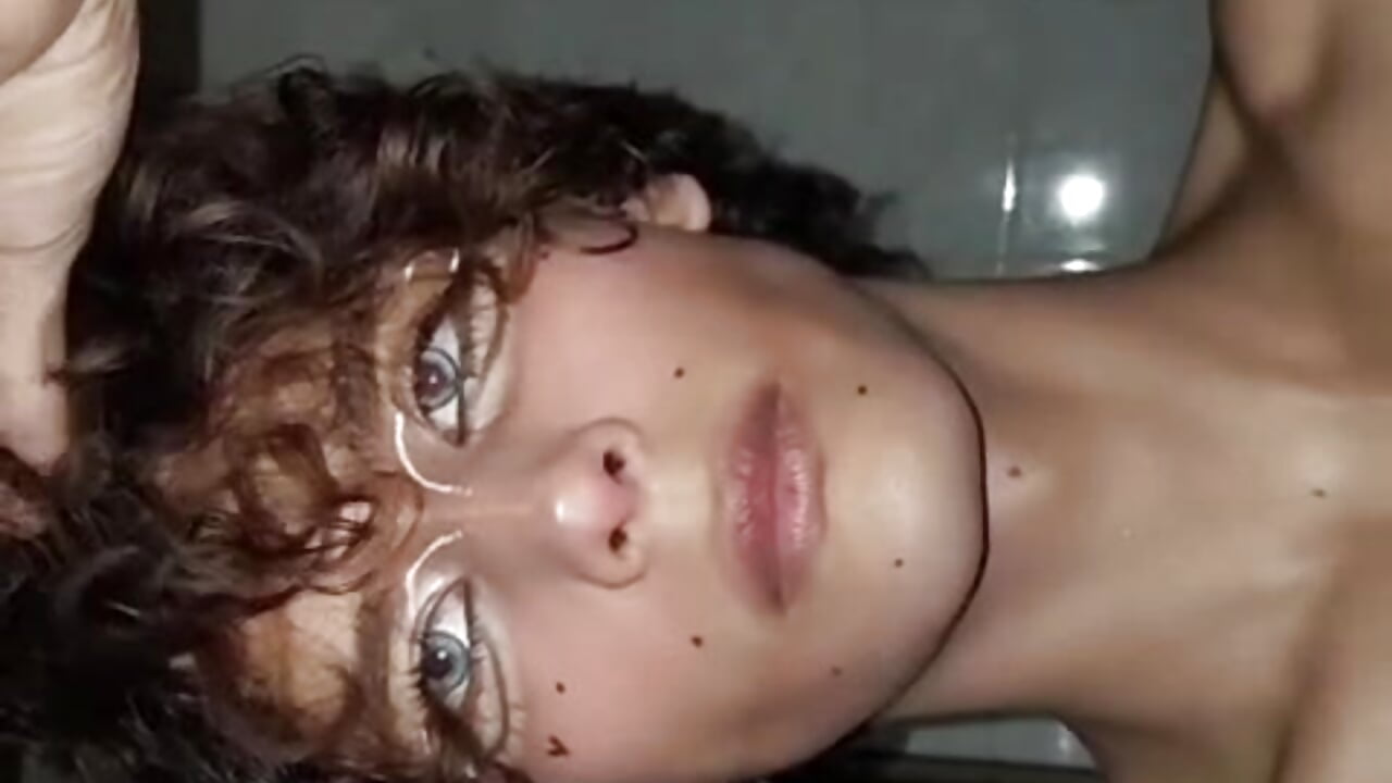 WhatsApp Video 2026-10-16 at 9,35,03 AM - video oleh derek_blake kamera model