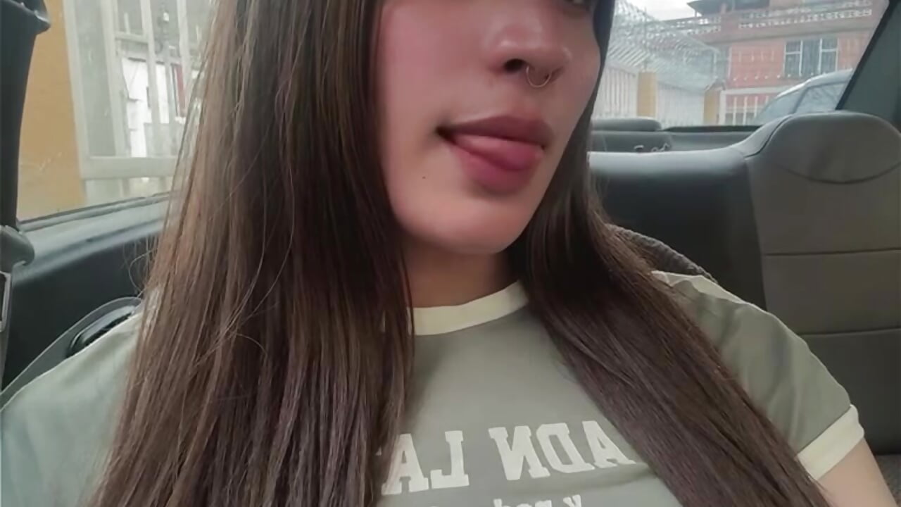 Lottus- - Clip popular cu modele videochat 886