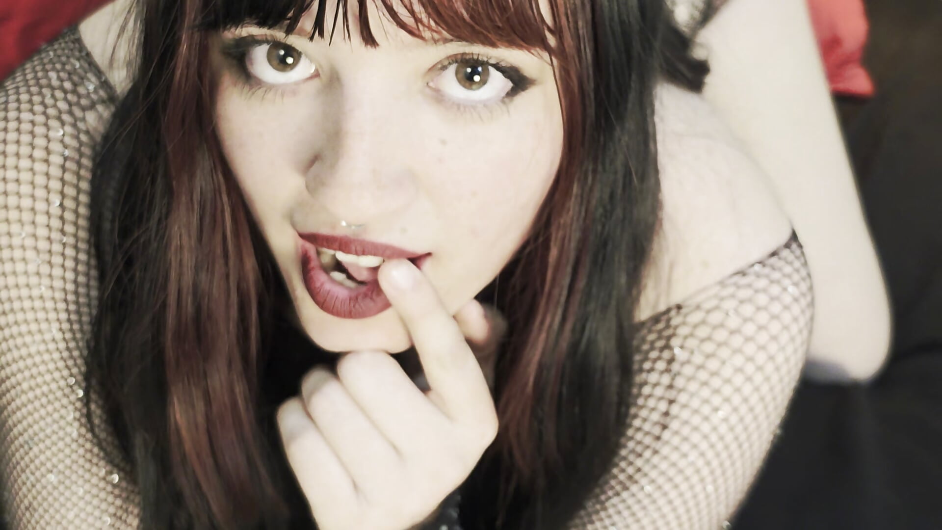 Sucking with my piercings