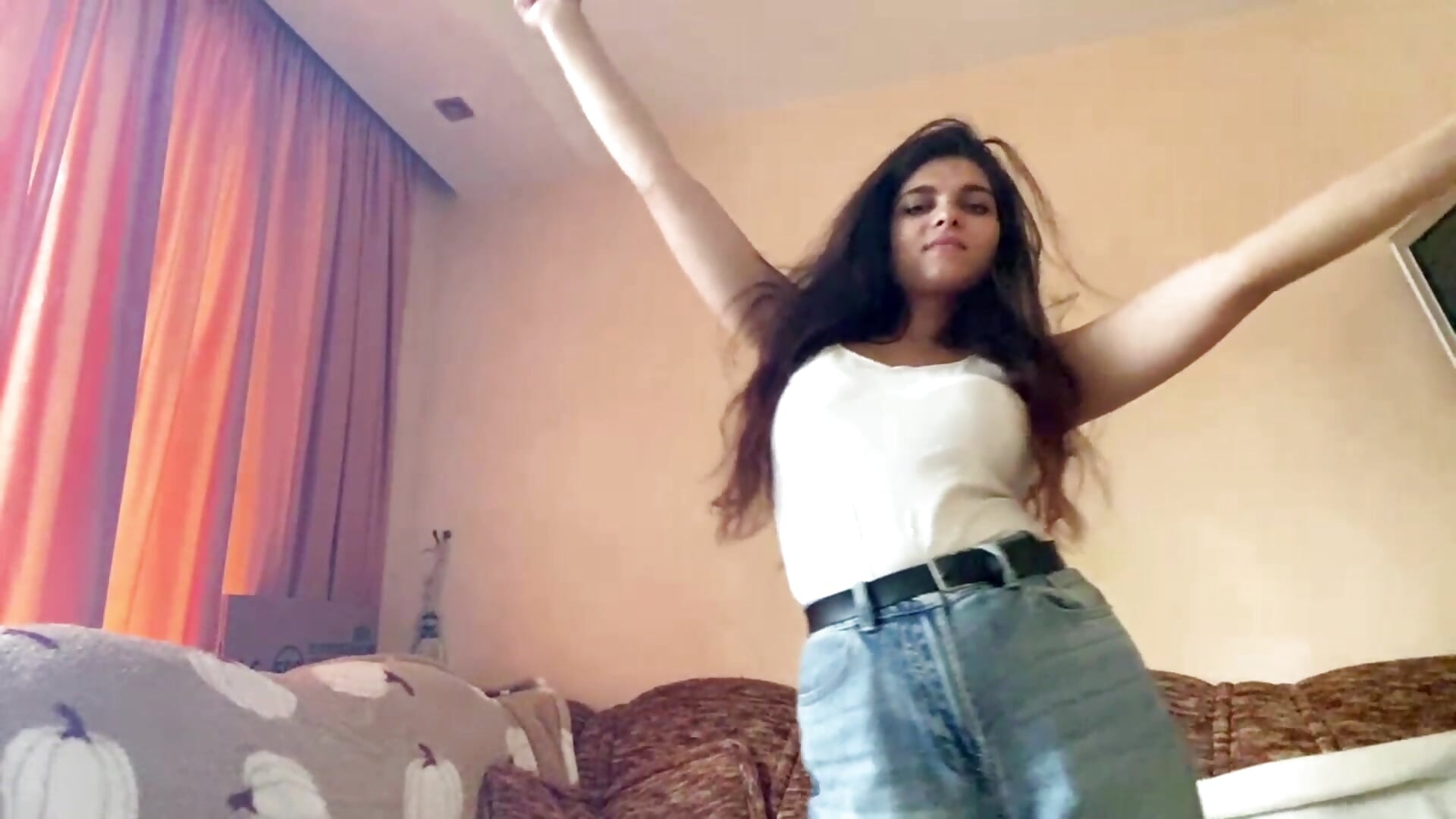 Look in my body – video af CleotildeAholt cam-model