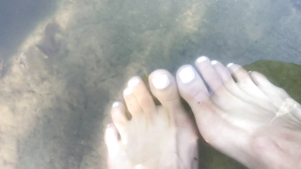 Toes in the Water - video od modelky/modela Aidadeverdi