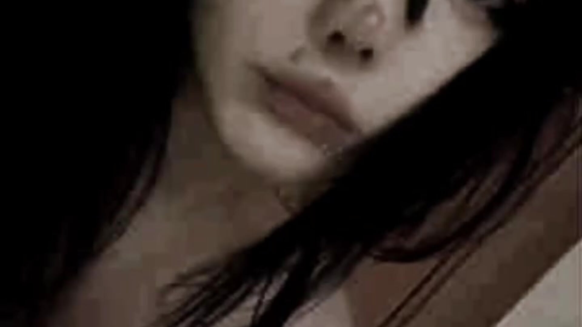 Meow – video modela na kameri Wicked_Lantern