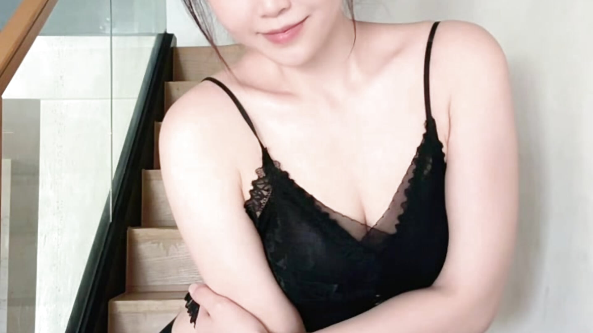 b9df1ab64b1a4fa49acbb2d39d2cb1d1 - video by yum-yu cam model