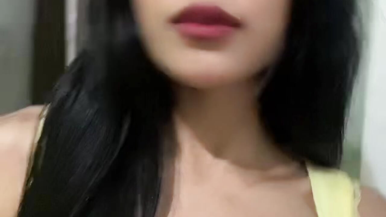 profile-intro-video-1790294874 - video oleh criss-madisson kamera model
