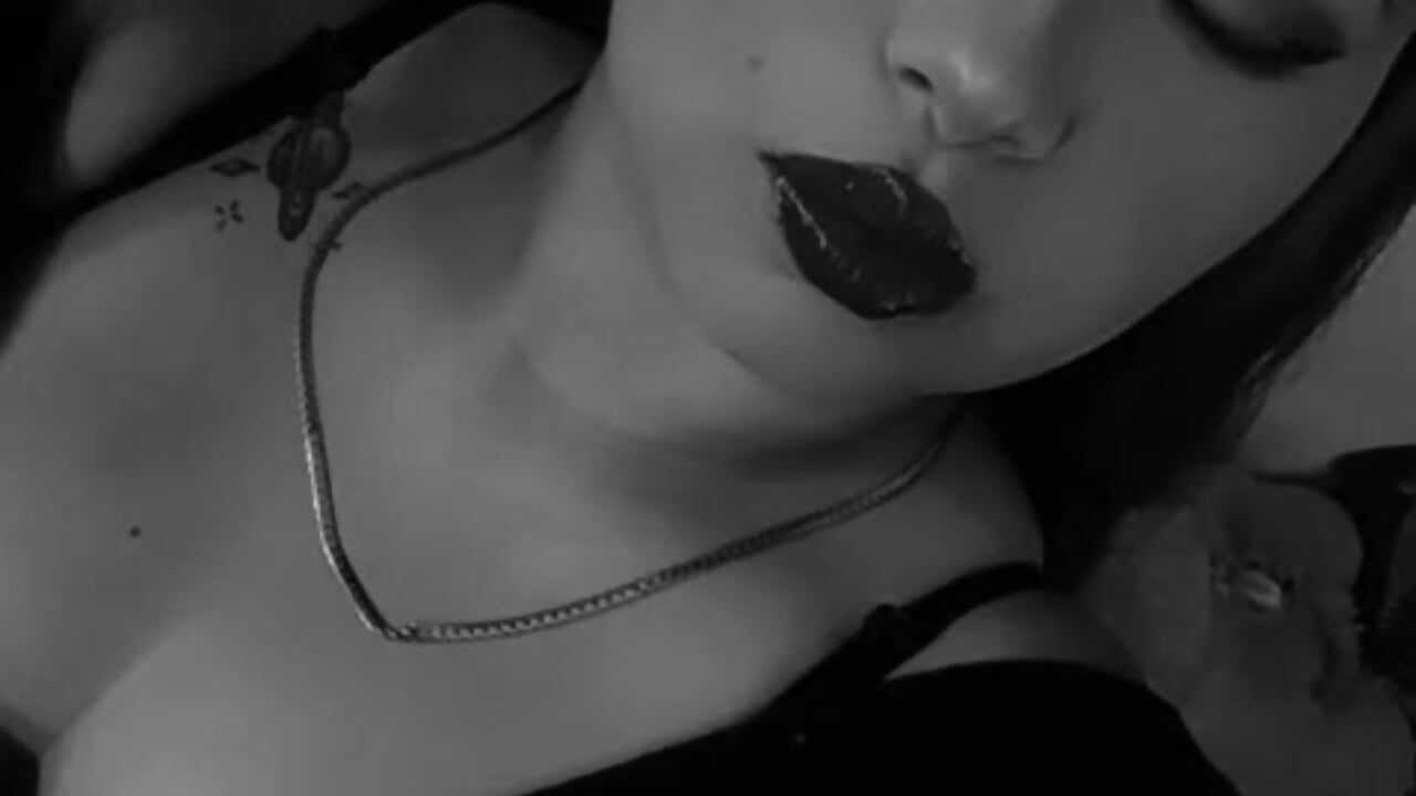 Hi - סרטון של Laura__sofiaa, דוגמן/ית מצלמה