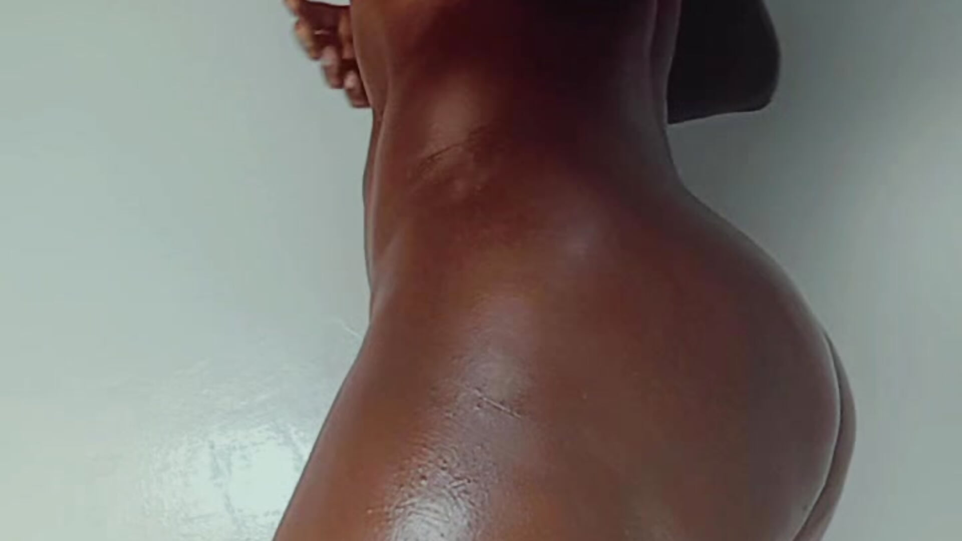 CHOCOLATE OILY ASS FOR YOU MY LOVE 😘