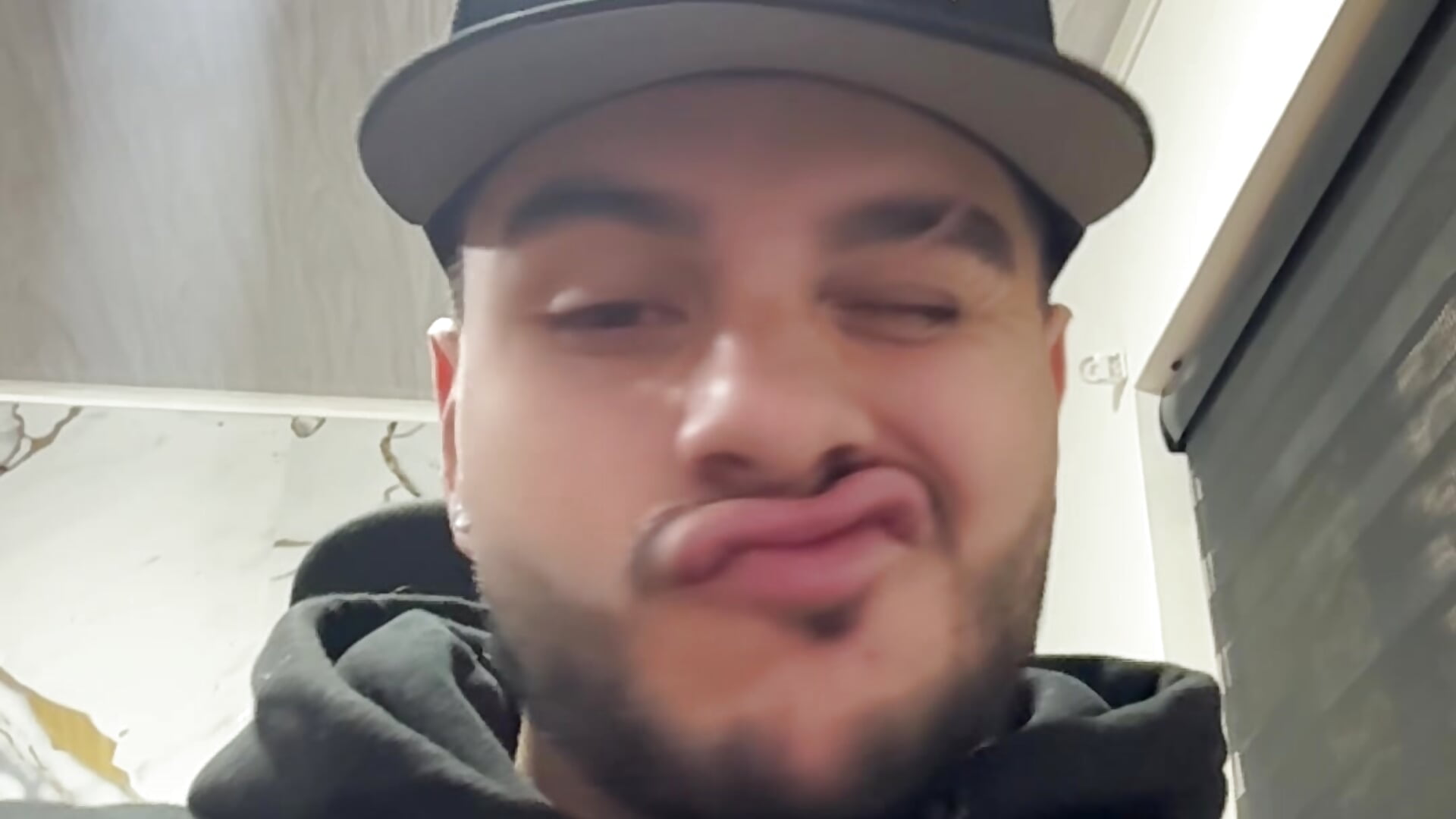 Kisss uuu 😻👀 - βίντεο μοντέλου AmadeoWild