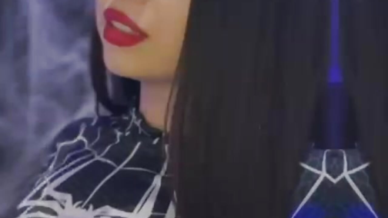 Pumpkin Glow on My Body 🎃✨ - video fiorella_Rose_ kameramallilta
